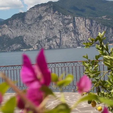 Casa Sartori Szálloda Malcesine