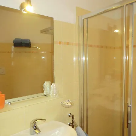 Casa Sartori Otel Malcesine